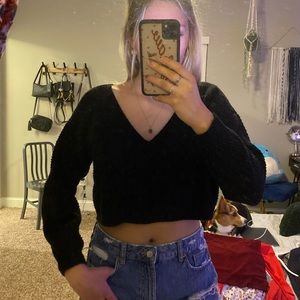Cropped sweater